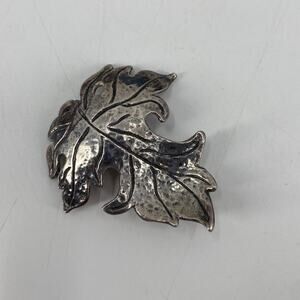 Brookraft Sterling leaf brooch